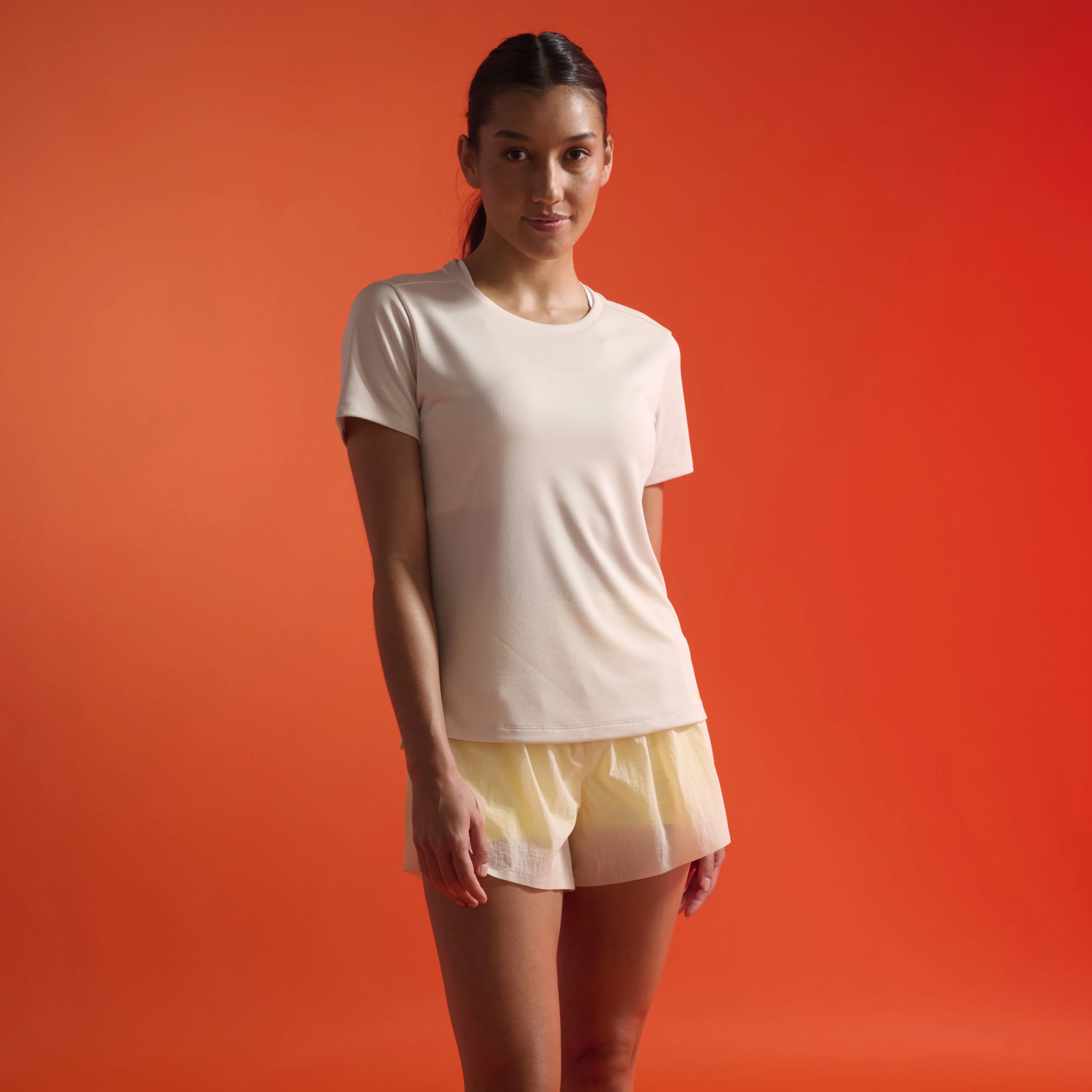 2XU Aero Hi-Rise 2-in-1 Shorts | Fog / Wattle Mist Reflective | Womens - Image 7