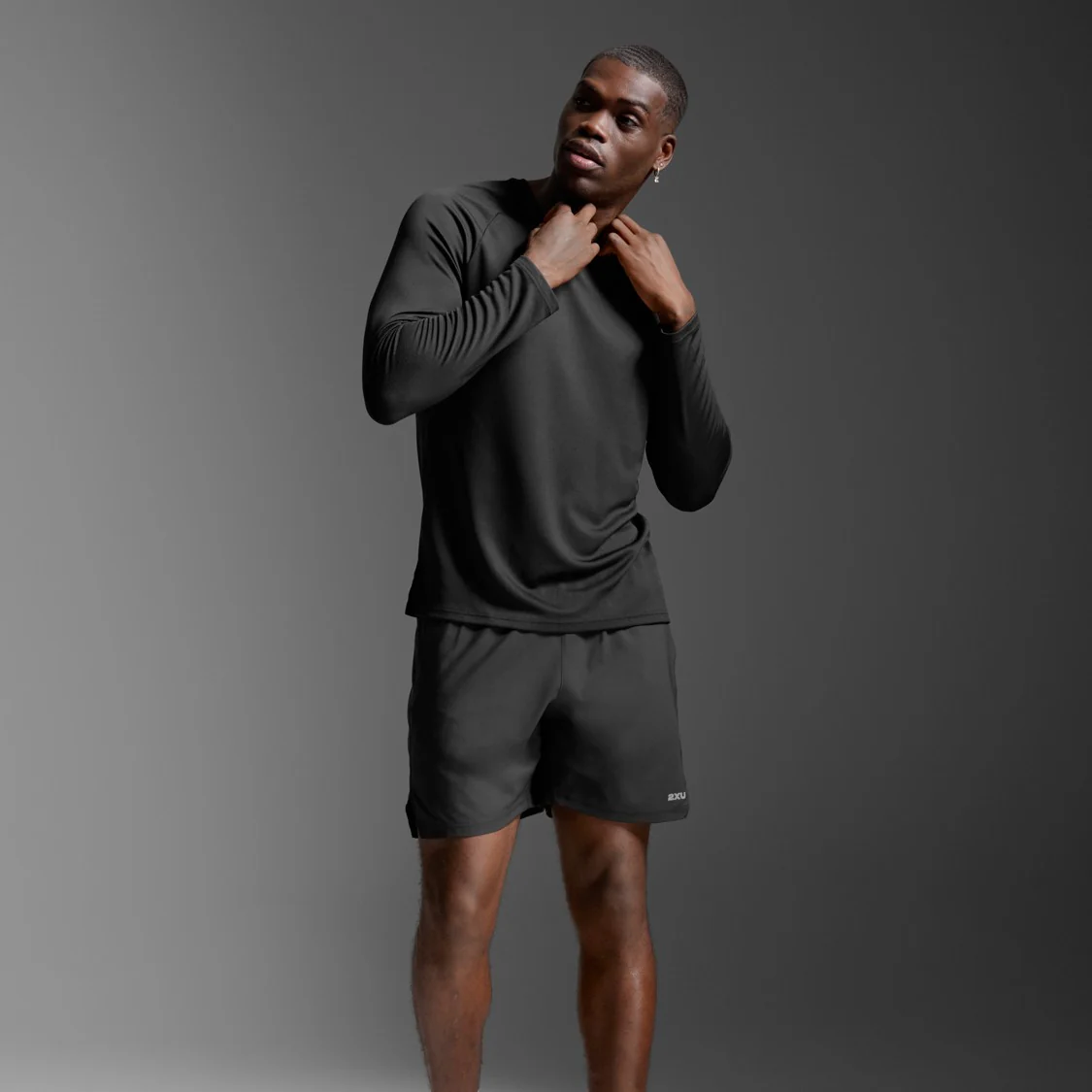 2XU Aero Mesh Long Sleeve Tee | Black / Silver Reflective | Mens - Image 7