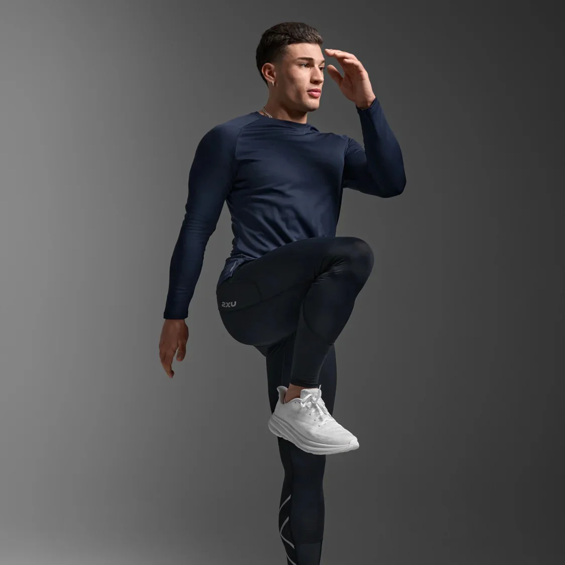 2XU Aero Mesh Long Sleeve Tee | Midnight / Silver Reflective | Mens - Image 6
