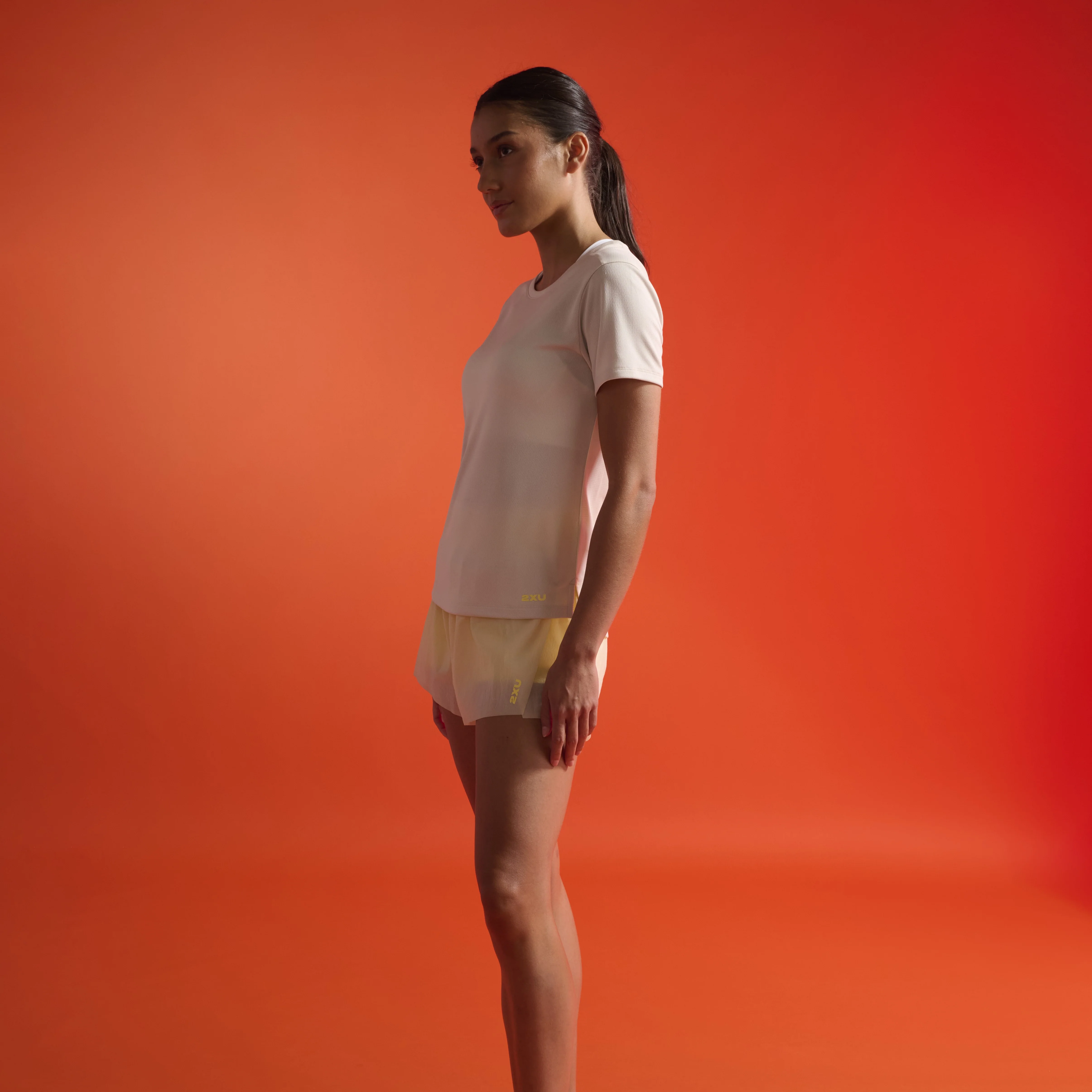 2XU Aero Tee | Fog / Wattle Mist Reflective | Womens - Image 5