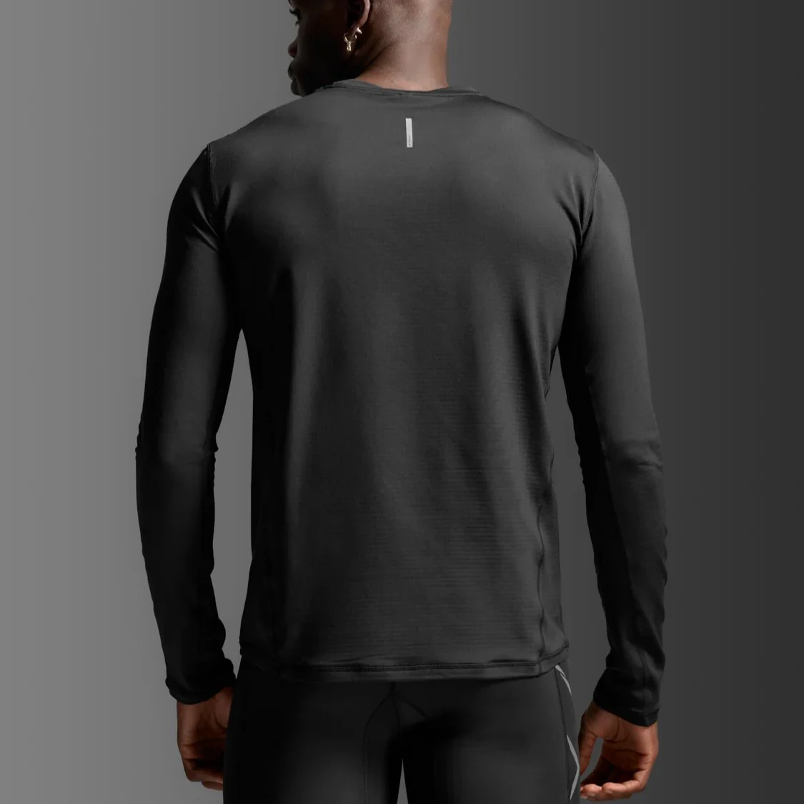 2XU Ignition Grid Base Layer | Black / Silver Reflective | Mens - Image 4