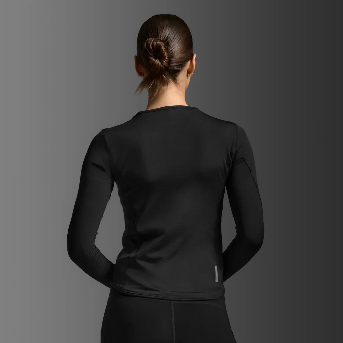 2XU Ignition Grid Base Layer | Black / Silver Reflective | Womens - Image 5