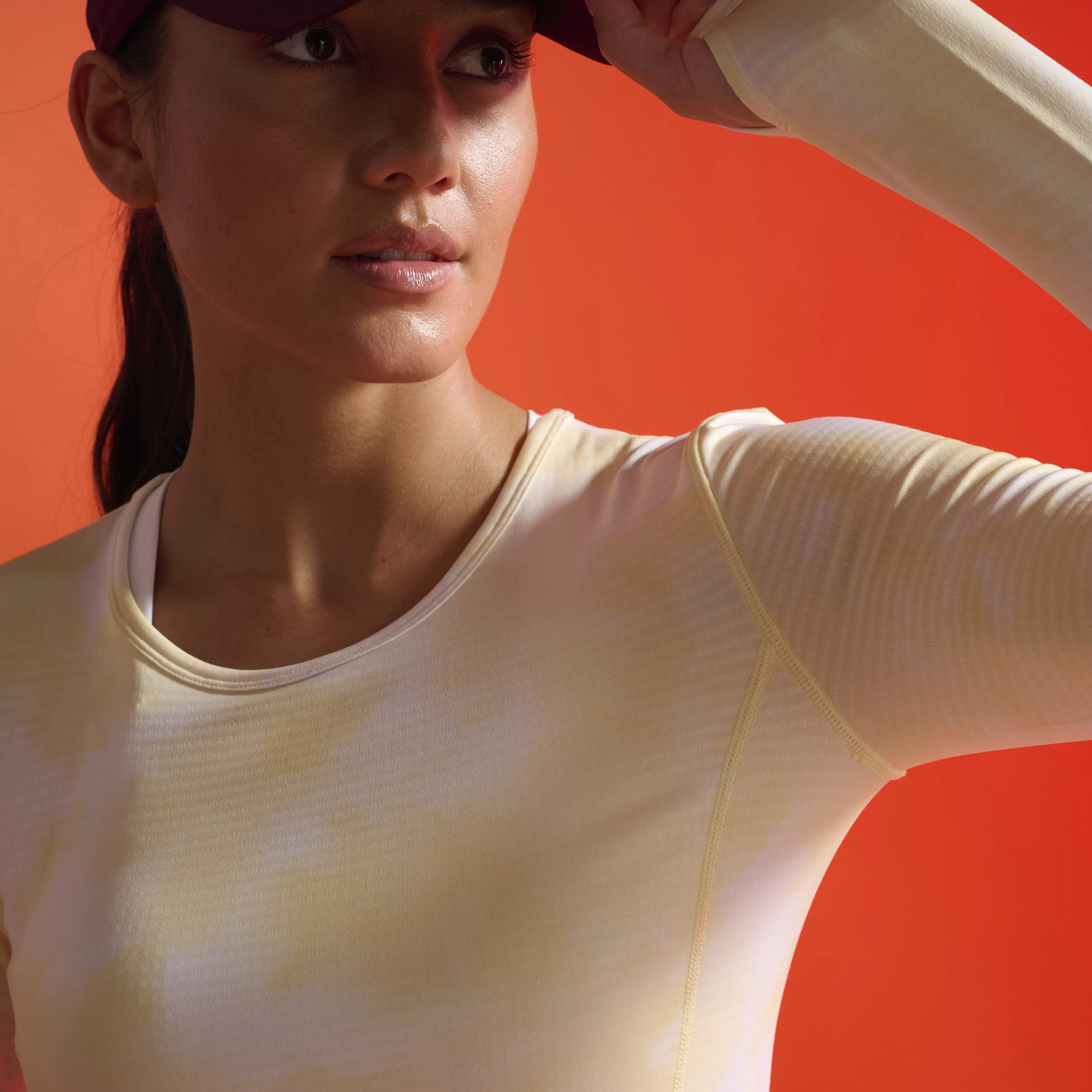 2XU Ignition Grid Base Layer | Terrain Wattle / Wattle Mist Reflective | Womens - Image 5