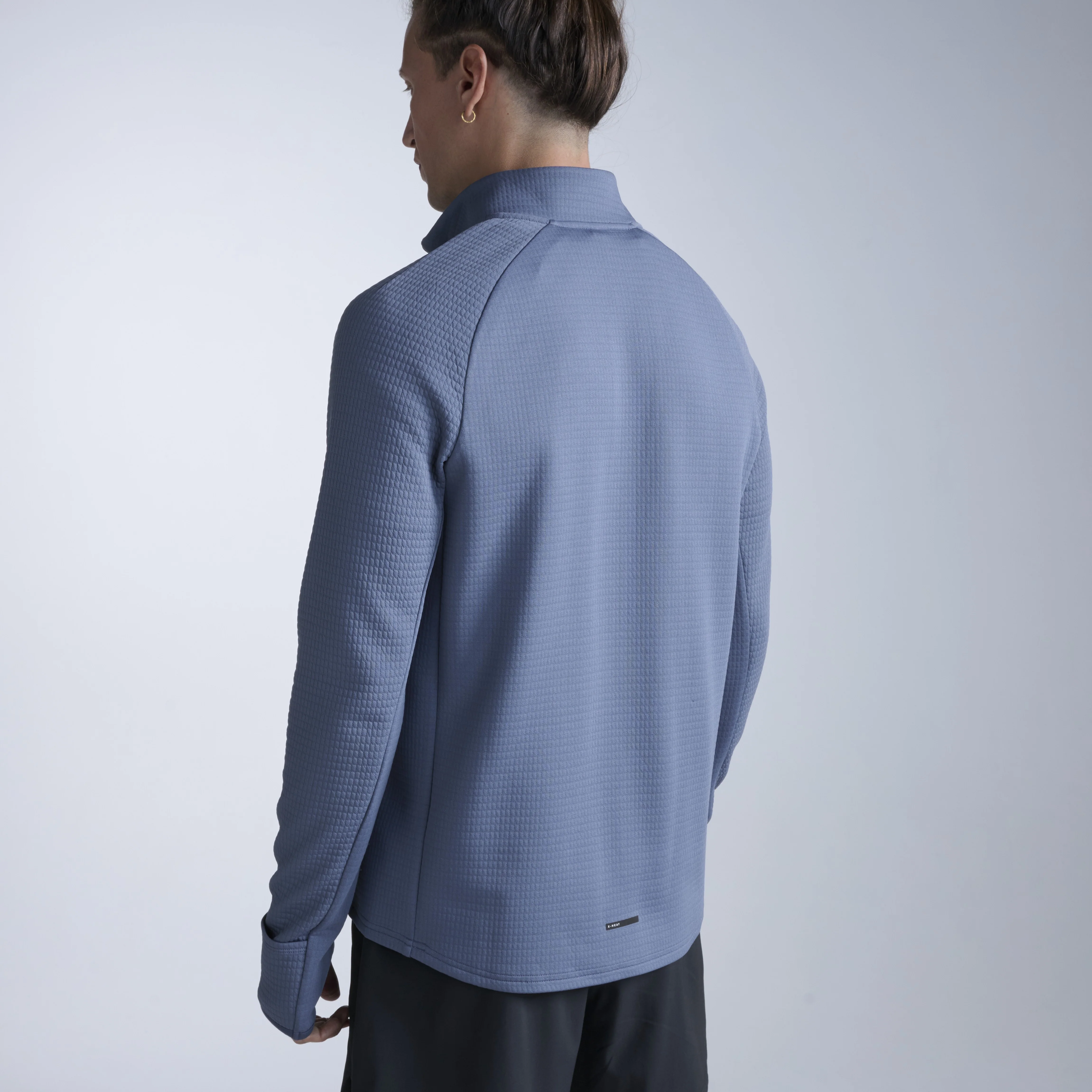 2XU Ignition Hyper-Haptic 1/4 Zip Fleece | Indigo / Black Reflective | Mens - Image 4
