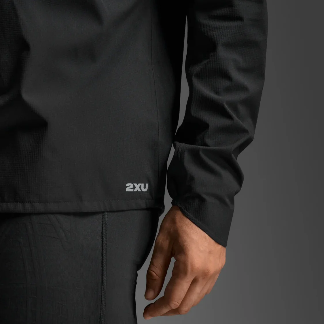 2XU Ignition Shield Jacket | Black / Silver Reflective | Mens - Image 3