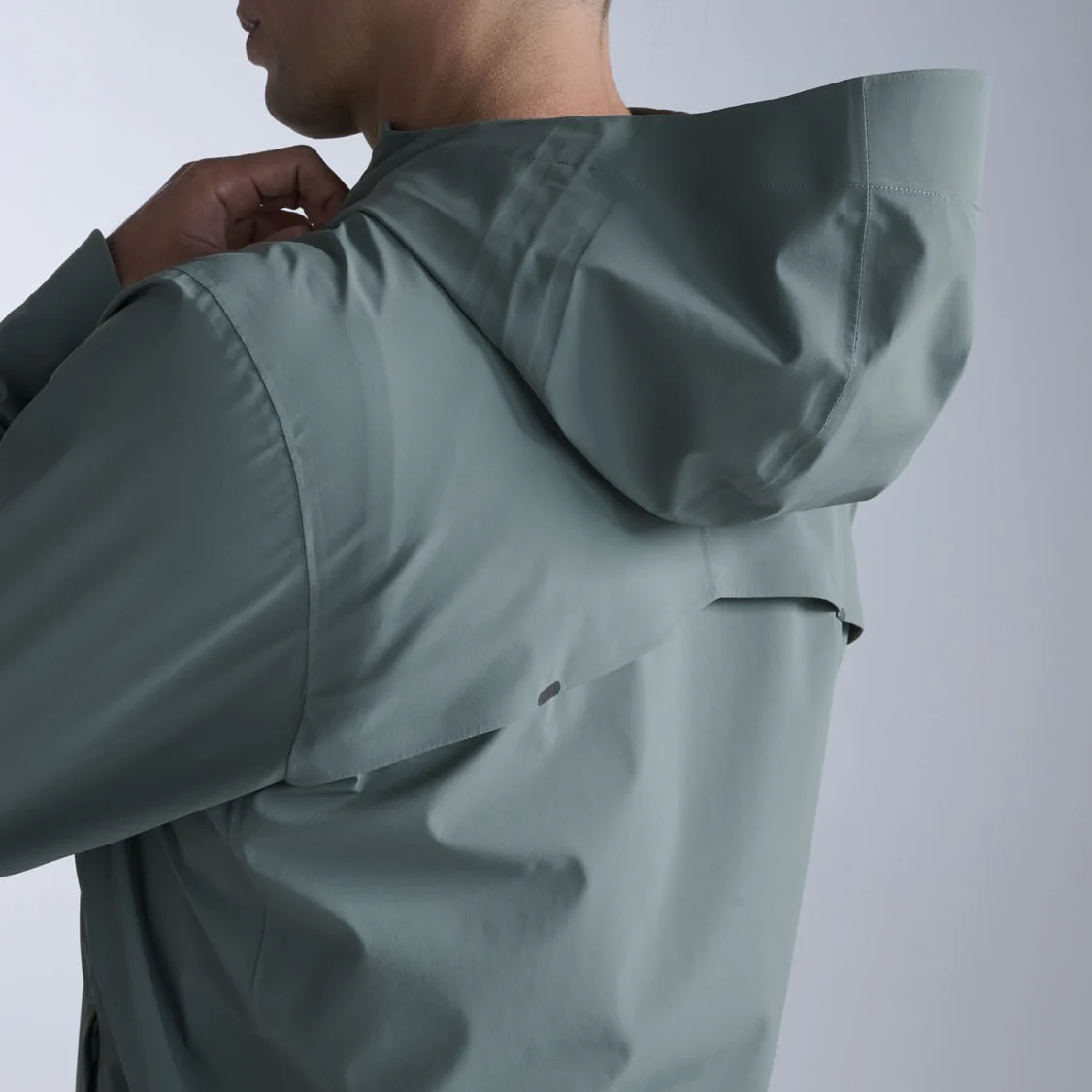 2XU Ignition Shield Waterproof Jacket | Olive Leaf / Black Reflective | Mens - Image 4