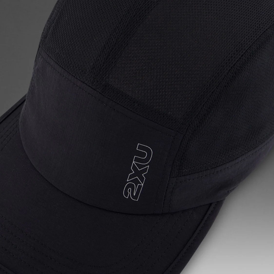 2XU Light Speed Cap | Black / Silver Reflective - Image 3