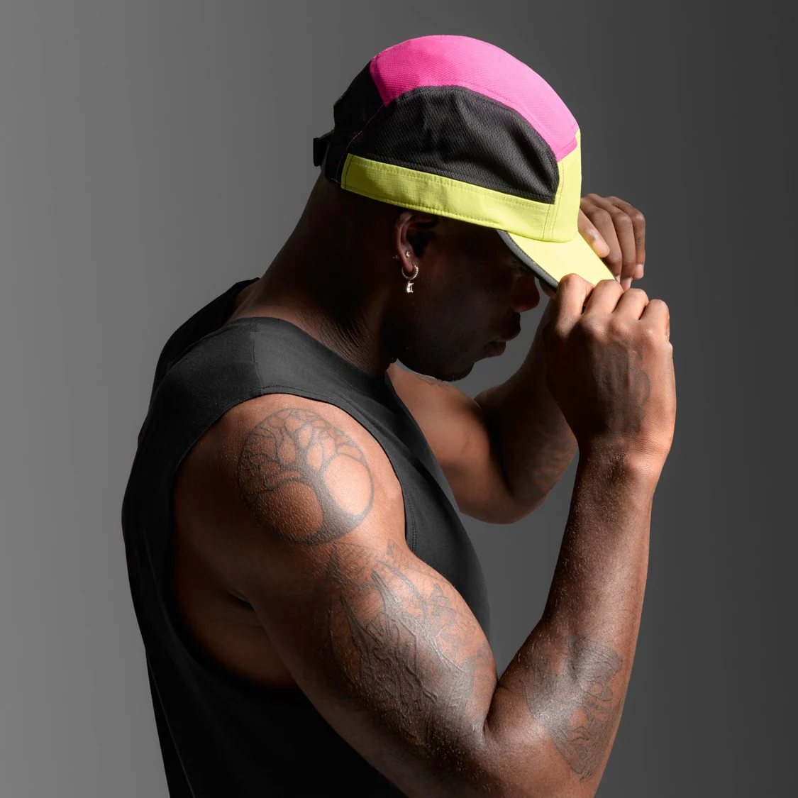 2XU Light Speed Cap | Volt / Fuchsia - Image 2