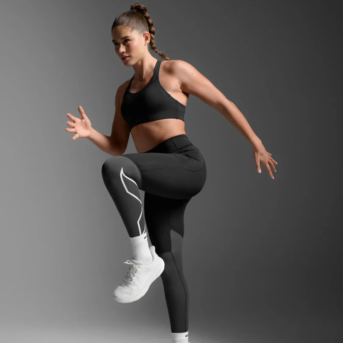 2XU Light Speed High Impact Bra | Black / Silver Reflective | Womens - Image 11