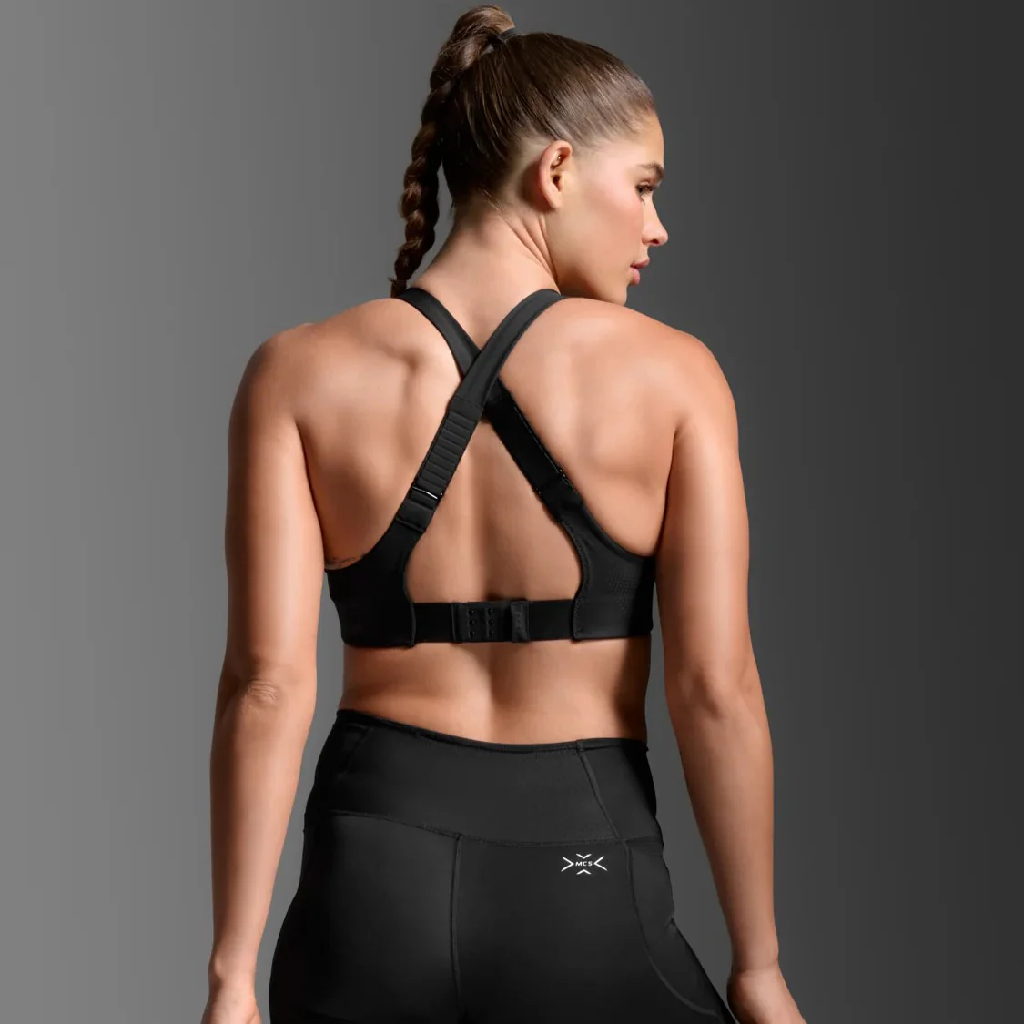 2XU Light Speed High Impact Bra | Black / Silver Reflective | Womens - Image 8