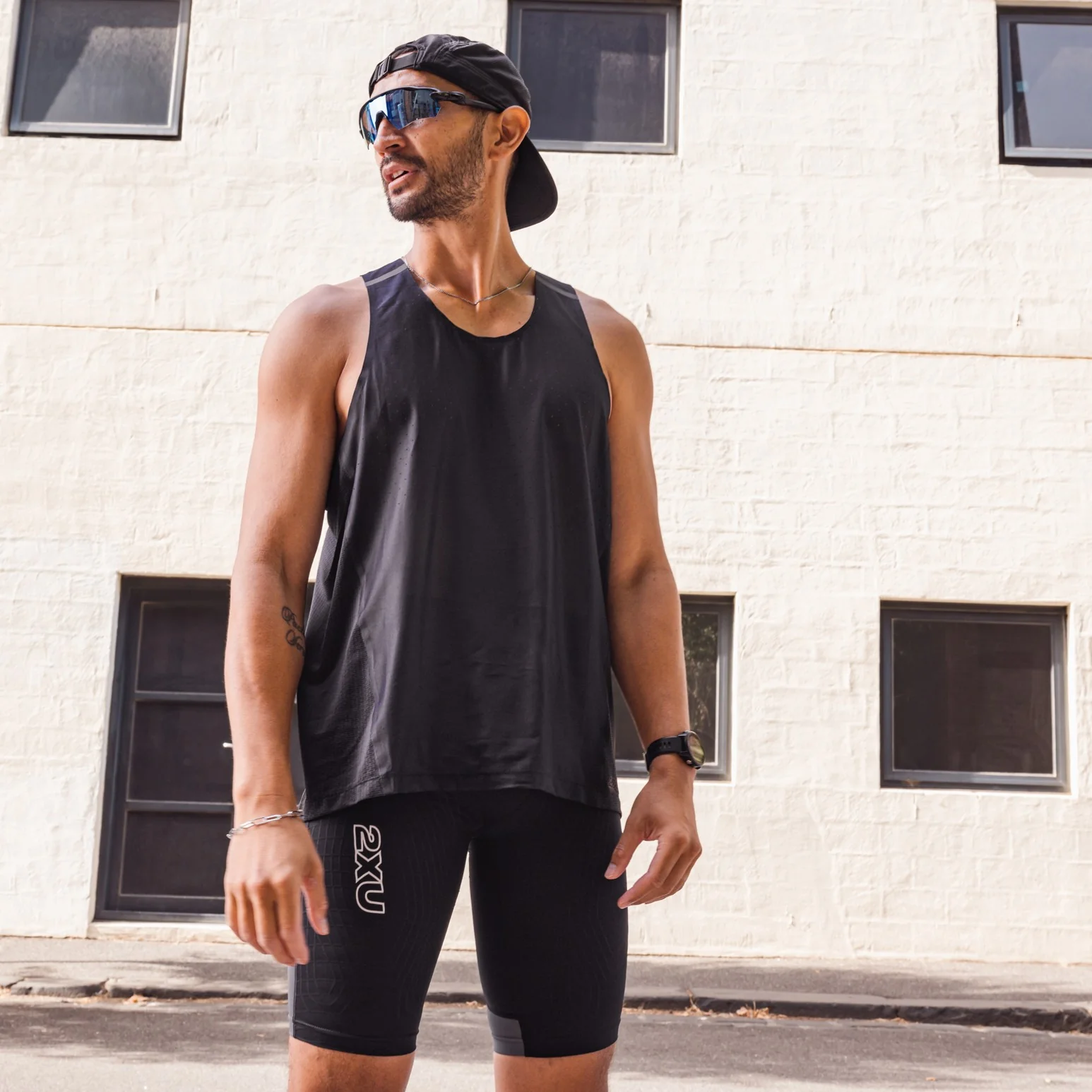 2XU Light Speed React Singlet | Black / Black Reflective | Mens - Image 3
