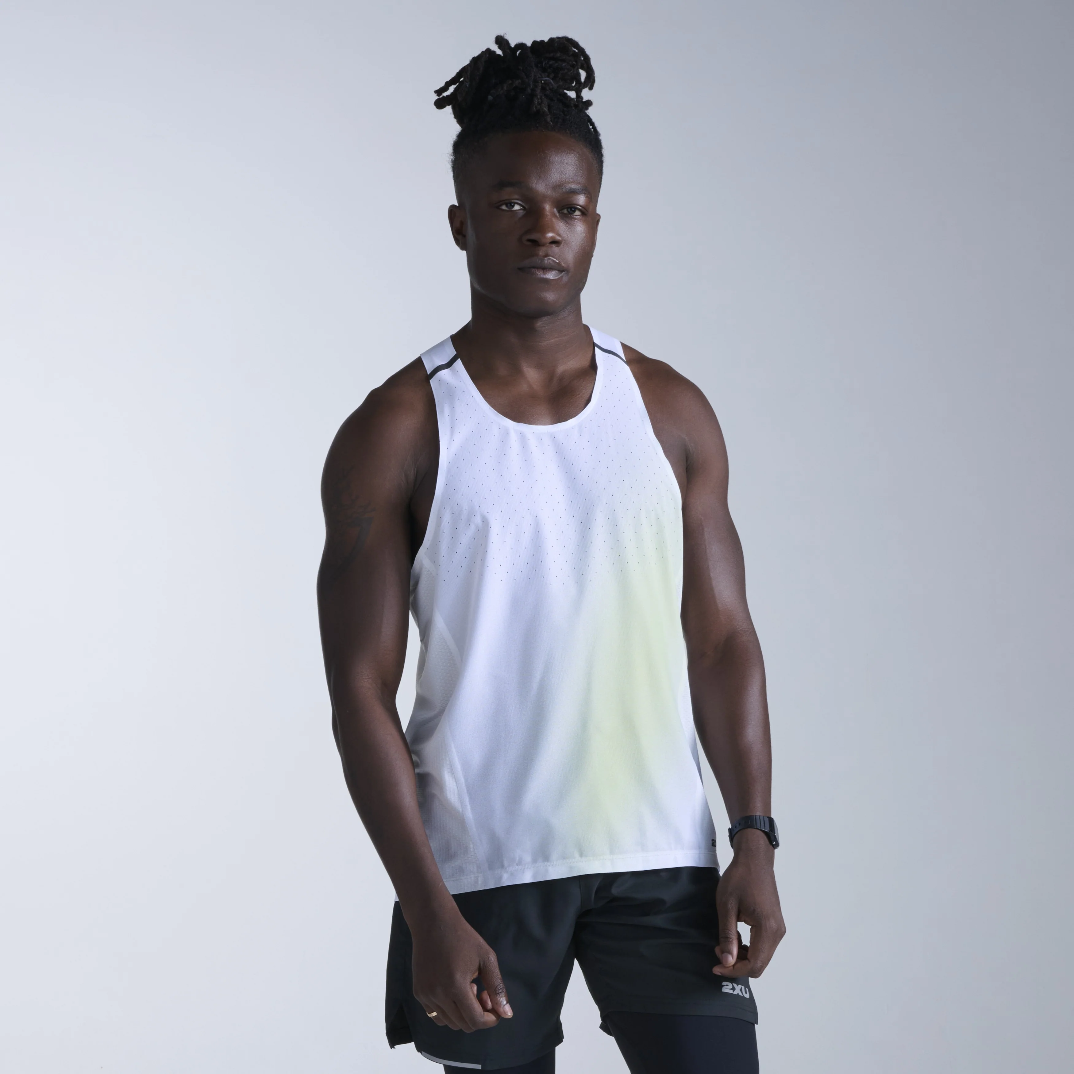 2XU Light Speed React Singlet | Cool Matcha Mist / Black Reflective | Mens