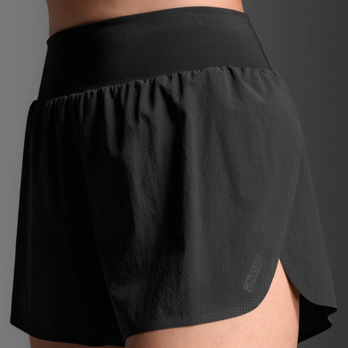 2XU Light Speed Tech Hi-Rise 3 Inch Shorts | Black / Black Reflective | Womens - Image 2