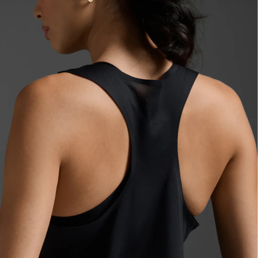 2XU Light Speed Tech Singlet | Black / Black Reflective | Womens - Image 3
