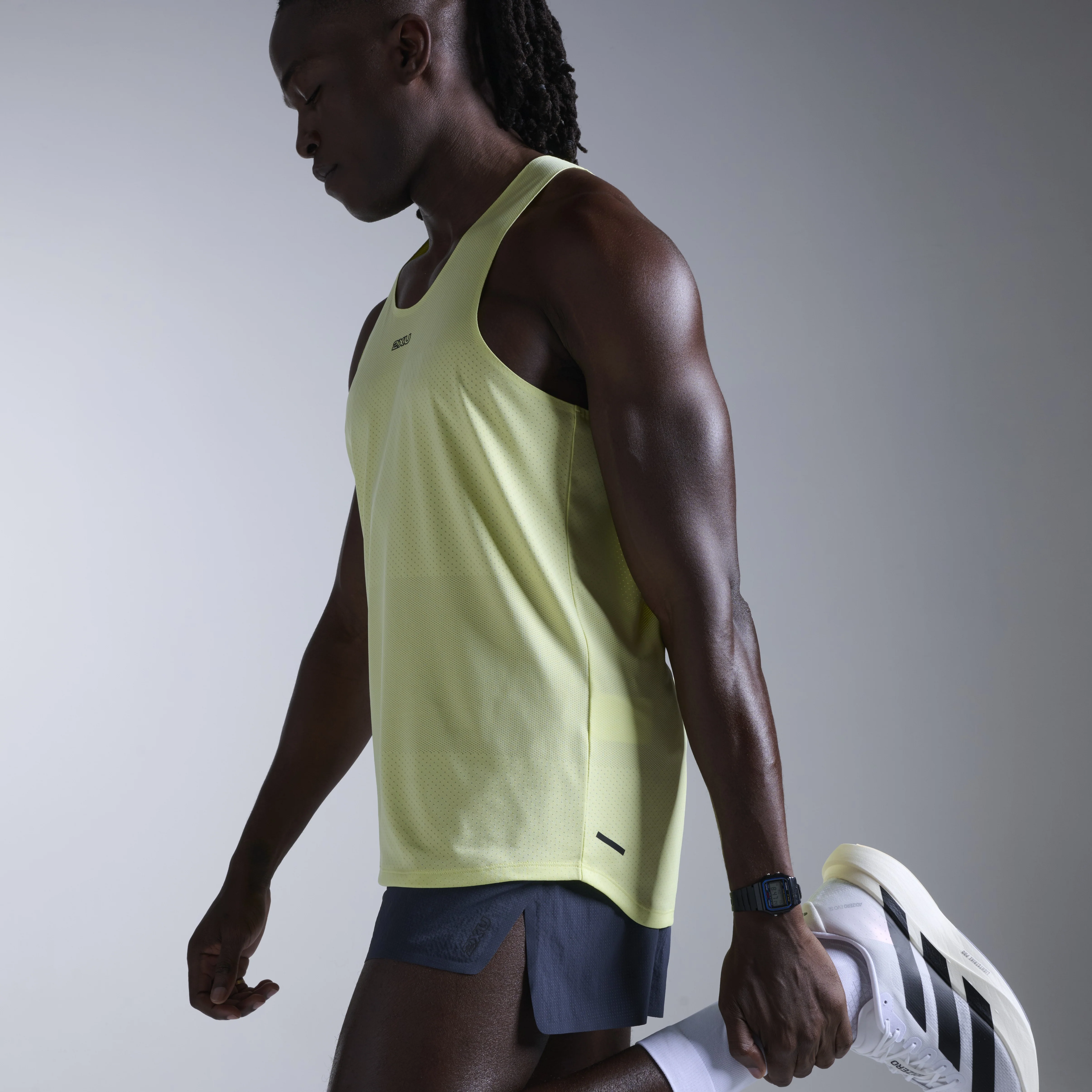 2XU Light Speed Tech Singlet | Cool Matcha / Black Reflective | Mens - Image 8