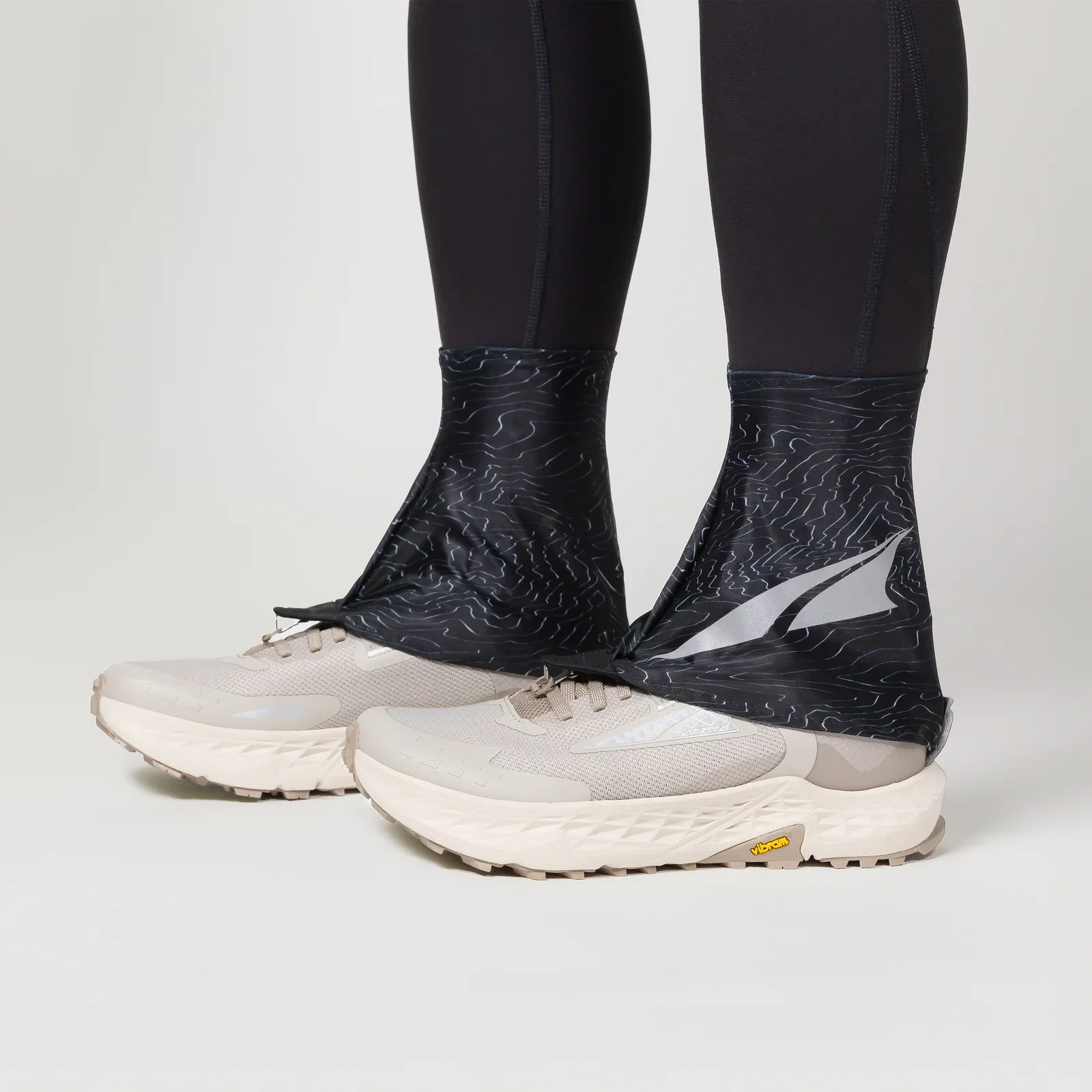 Altra Trail Gaiter | Black / Silver / Grey
