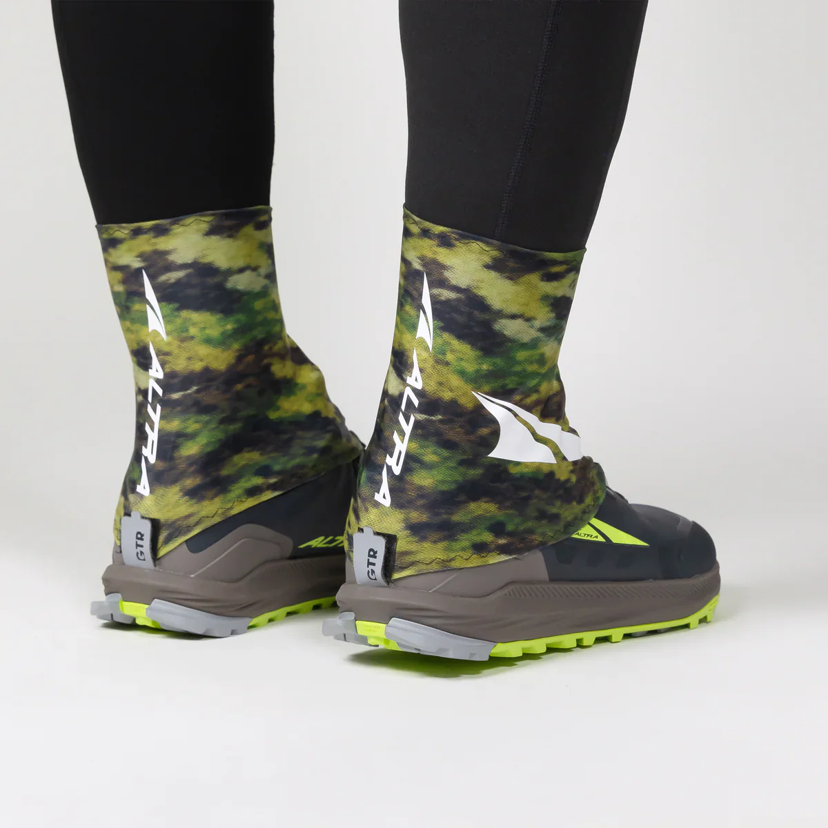 Altra Trail Gaiter | Camo / Silver - Image 2