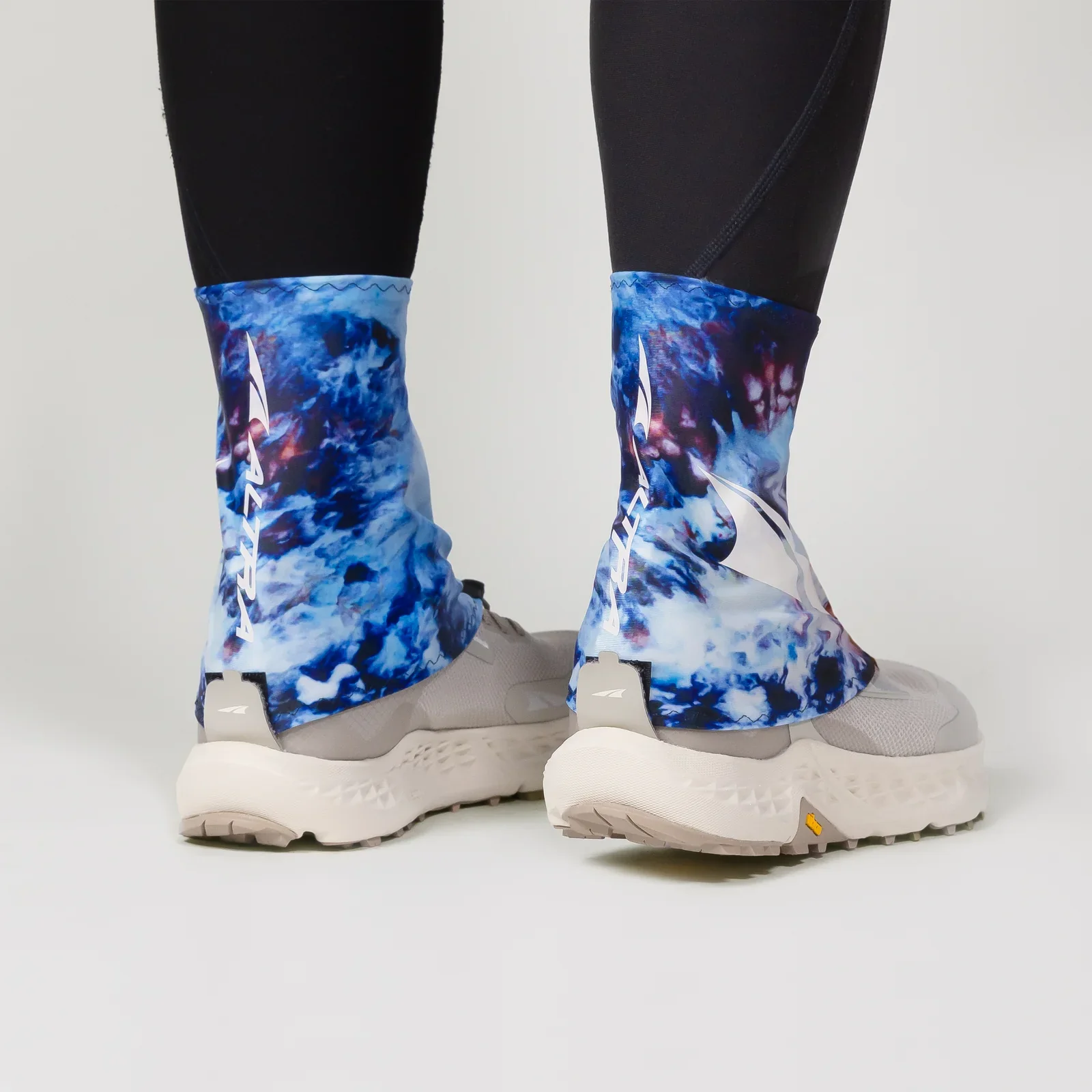 Altra Trail Gaiter | Ice Tiedye - Image 2