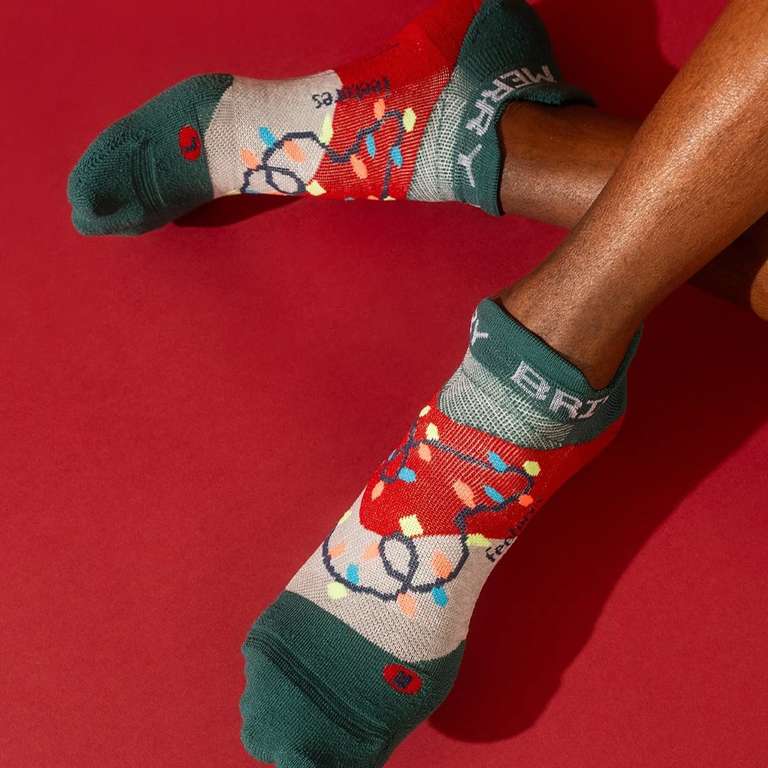 Feetures Elite | Light Cushion | No Show Tab | Merry & Bright - Image 4