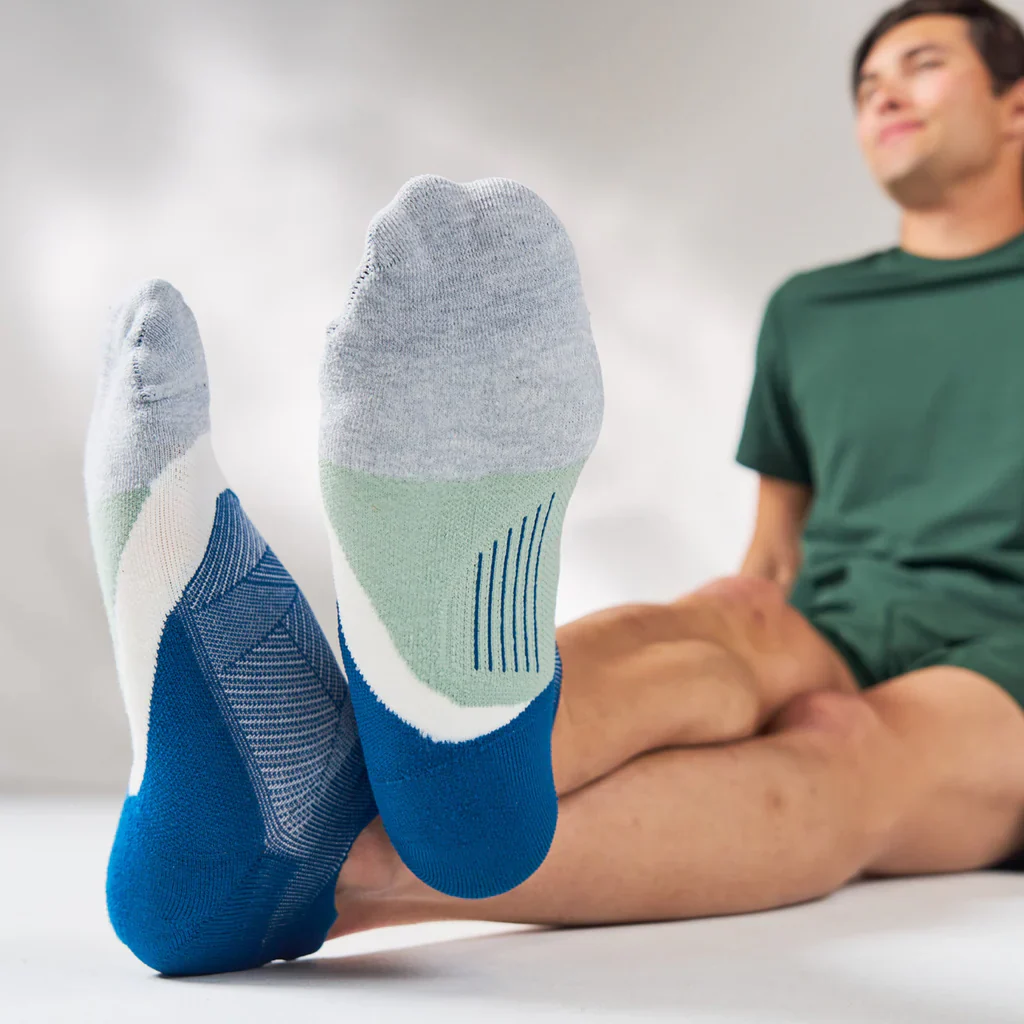 Feetures Elite | Light Cushion | No Show Tab | Midnight Woods - Image 3