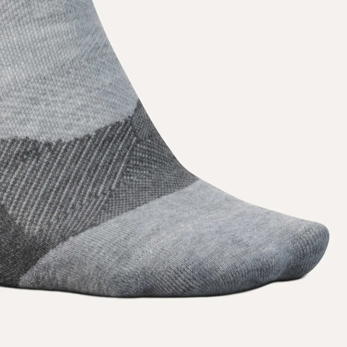 Feetures Trail | Max Cushion | Quarter Length | Light Grey - Image 4