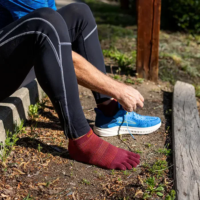 Injinji Run Sock | Lightweight | No Show | Mahogany - Image 4