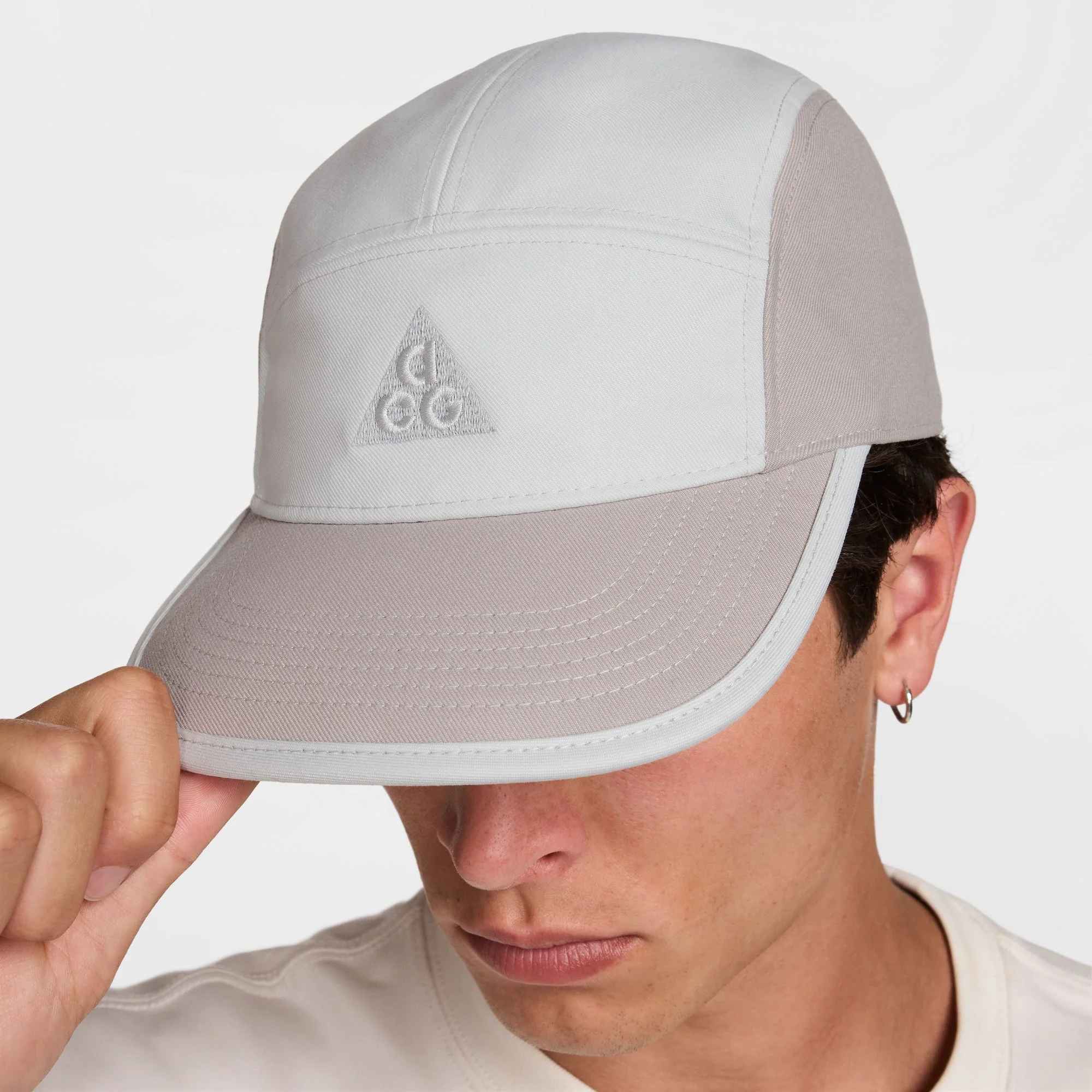 Nike ACG Fly Cap | Photon Dust / College Grey - Image 2