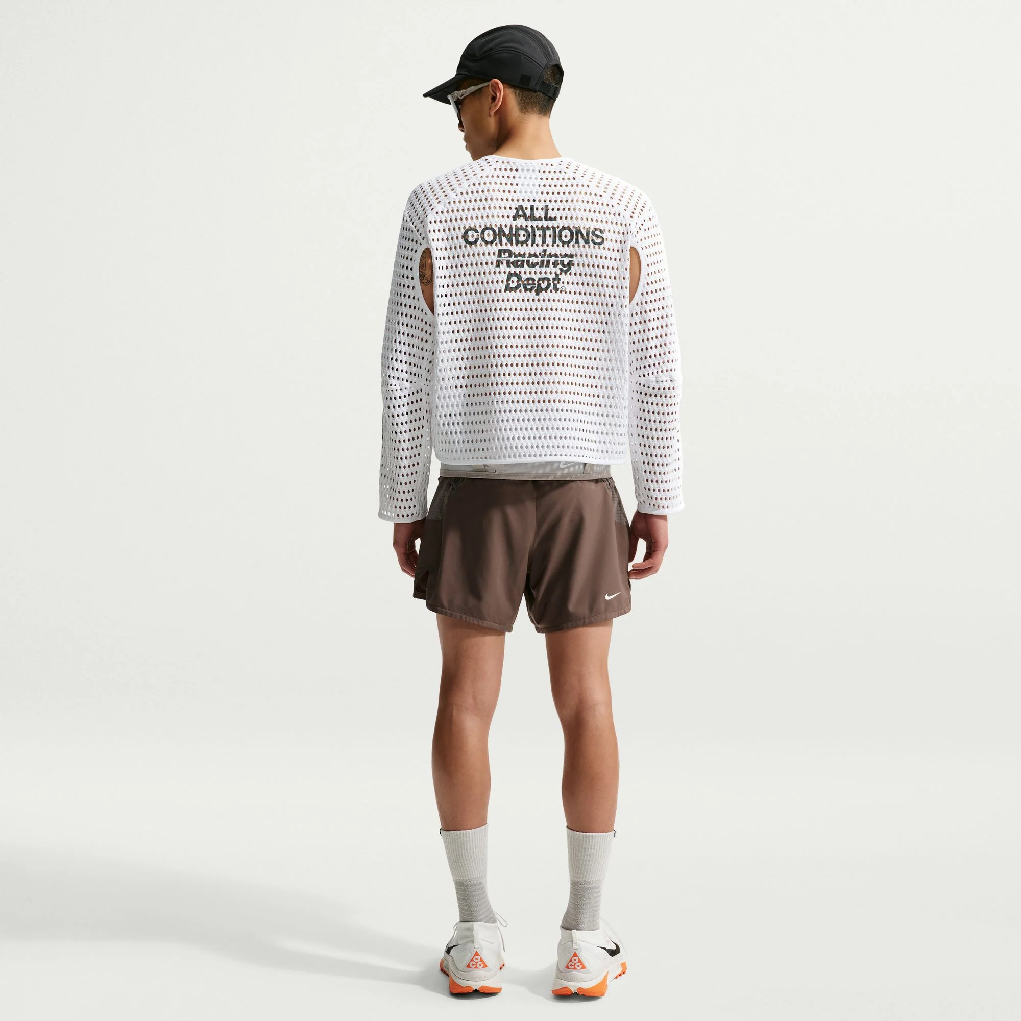 Nike ACG Radical AirFlow NXT Long Sleeve Tee | White / Anthracite | Mens - Image 11