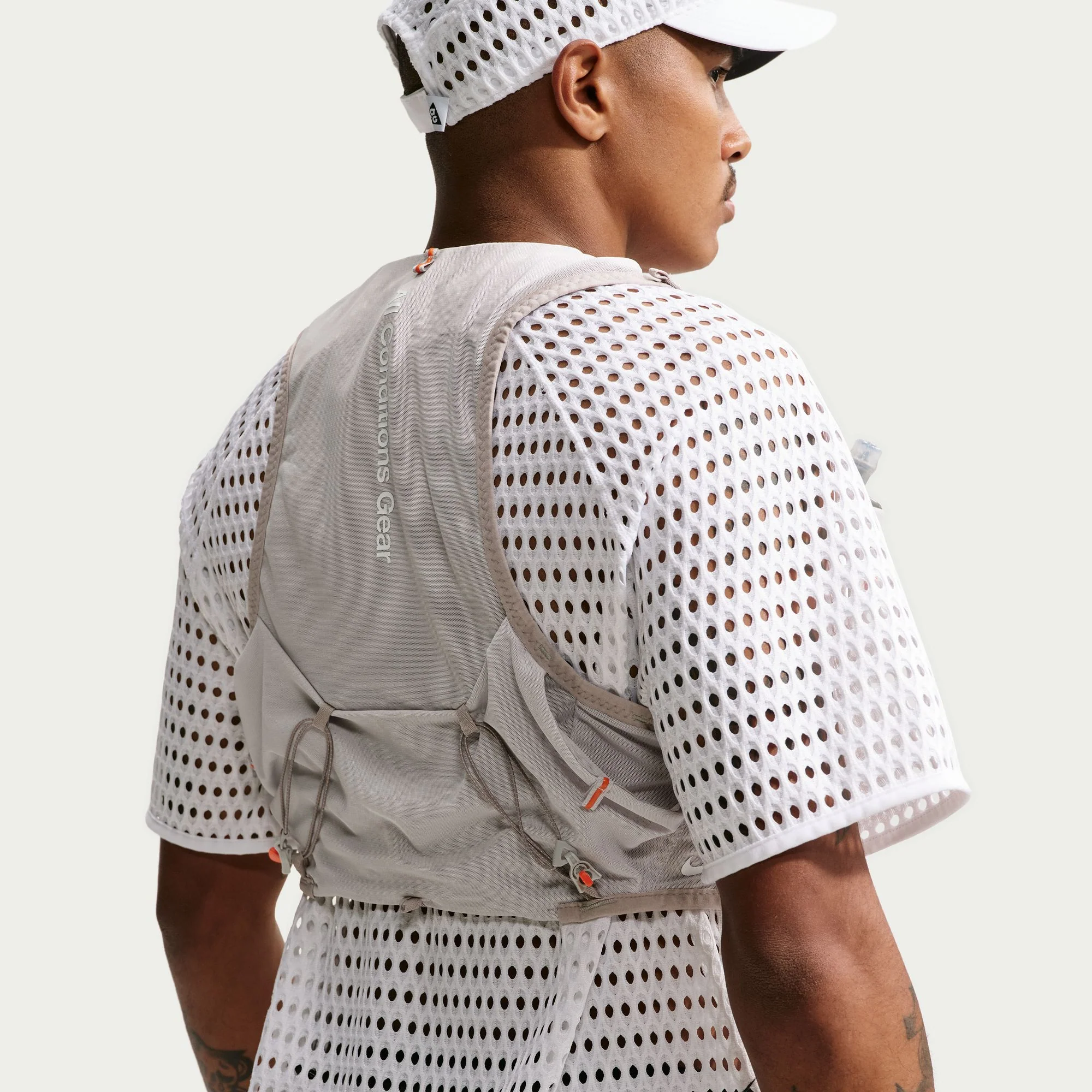 Nike ACG Radical AirFlow Short Sleeve Tee | White / Anthracite | Mens - Image 6