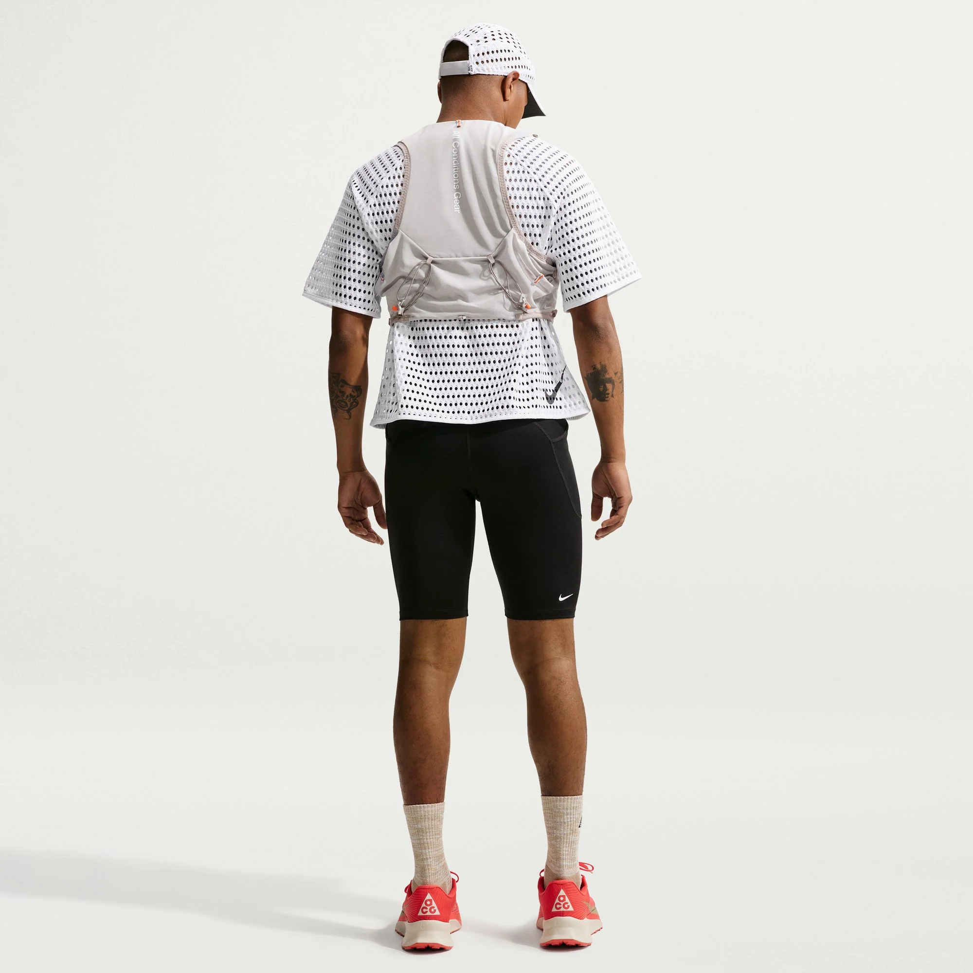 Nike ACG Radical AirFlow Short Sleeve Tee | White / Anthracite | Mens - Image 7