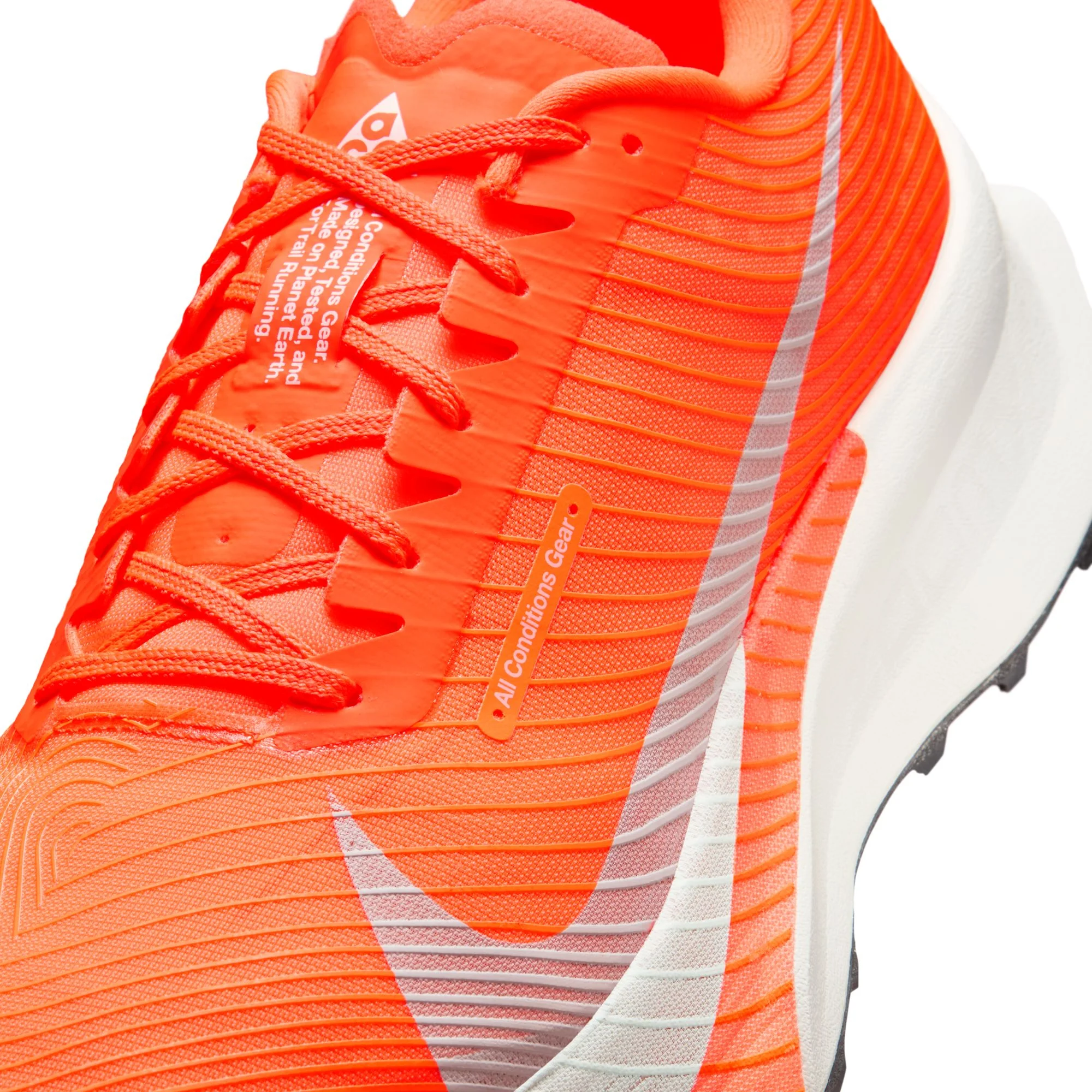 Nike ACG Ultrafly Trail | Hyper Crimson / White / Total Orange | Unisex - Image 5