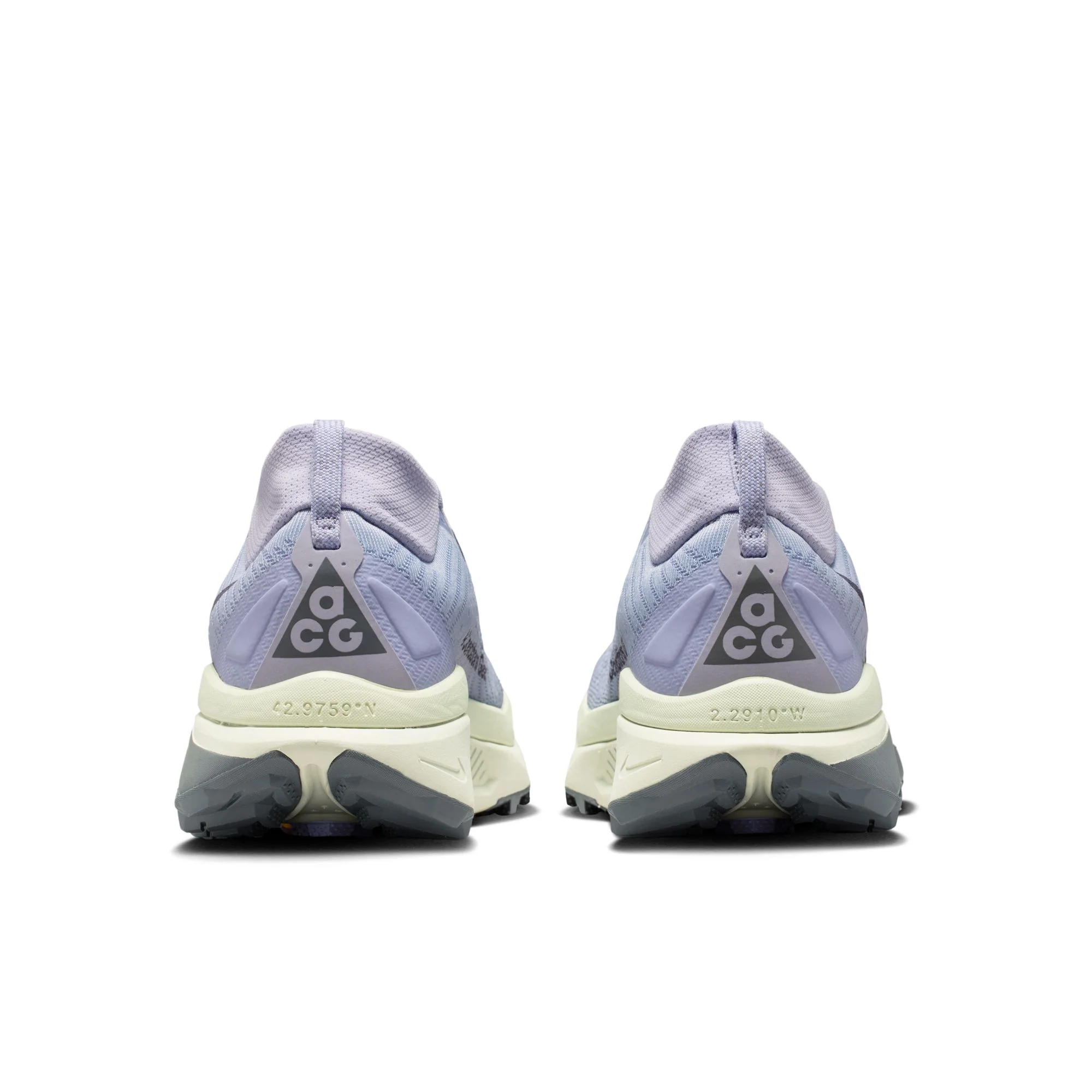 Nike ACG Zegama Trail | Ghost / Cement Grey / Sea Glass / Smoke Grey | Womens - Image 4