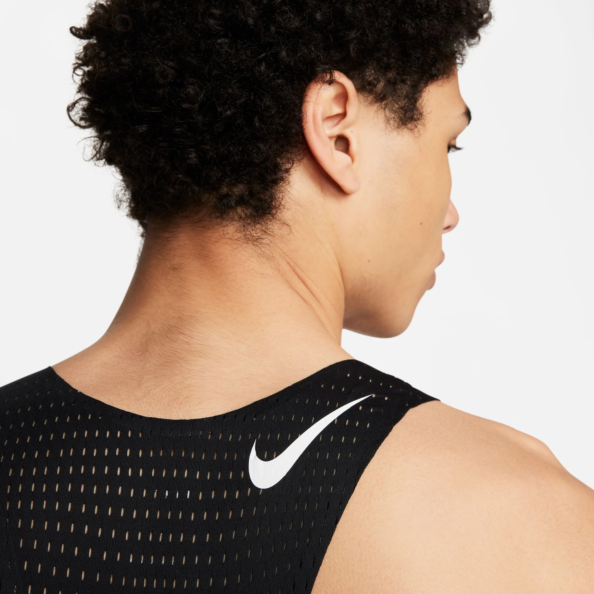 Nike AeroSwift Singlet | Black / Summit White | Mens - Image 2