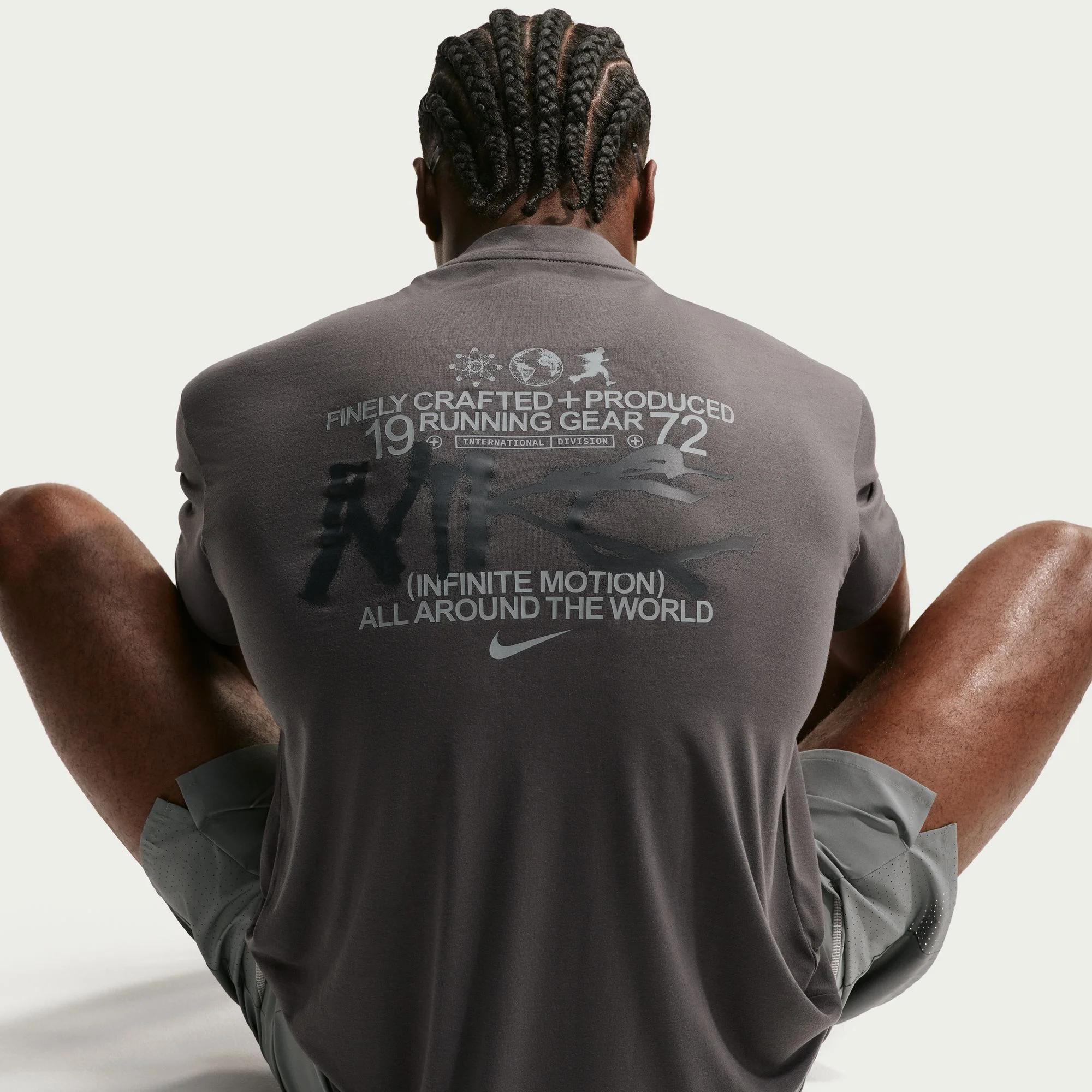 Nike Disrupt Tee | Medium Ash / Black | Mens - Image 2
