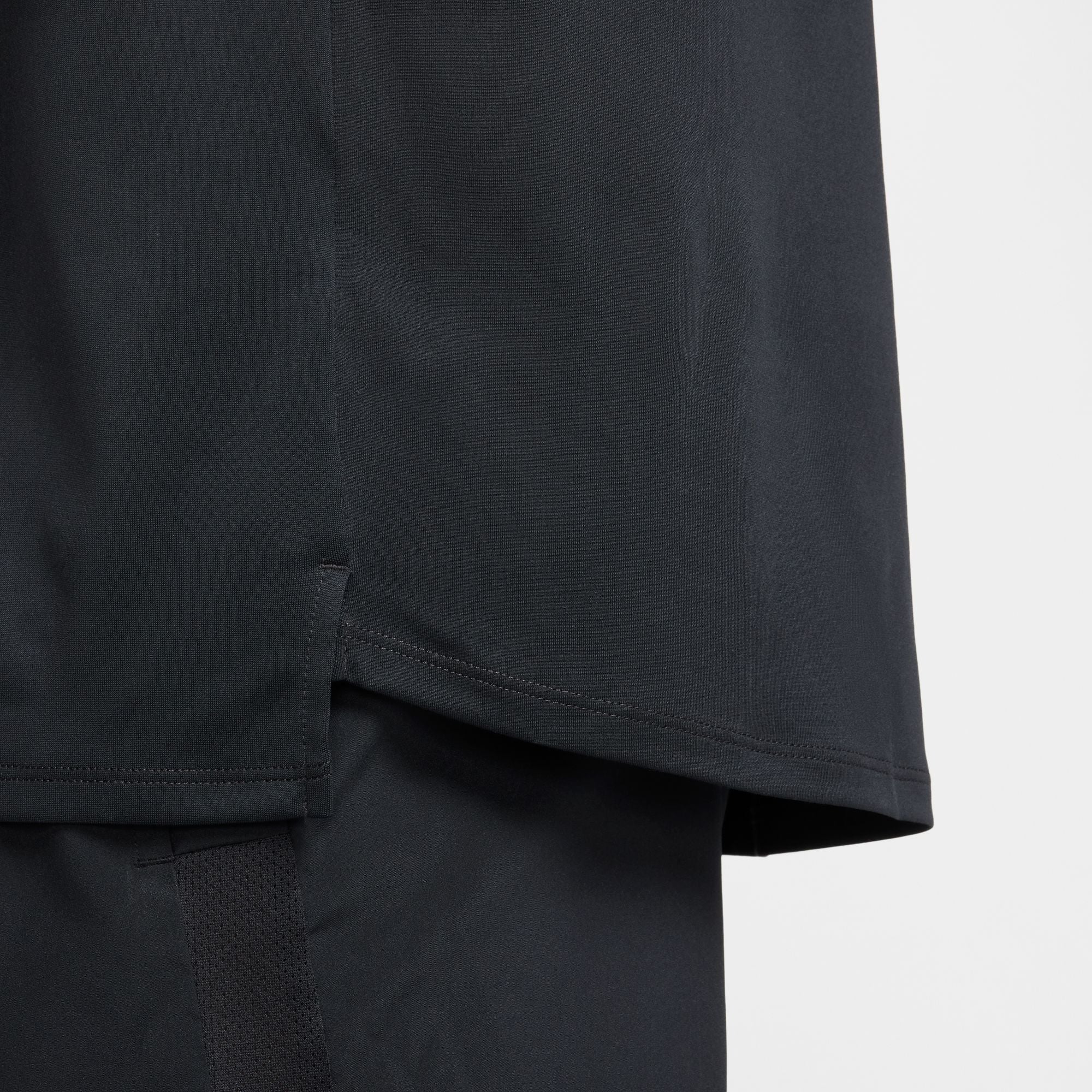 Nike Stride Tee | Black / Reflective Silver | Mens - Image 3