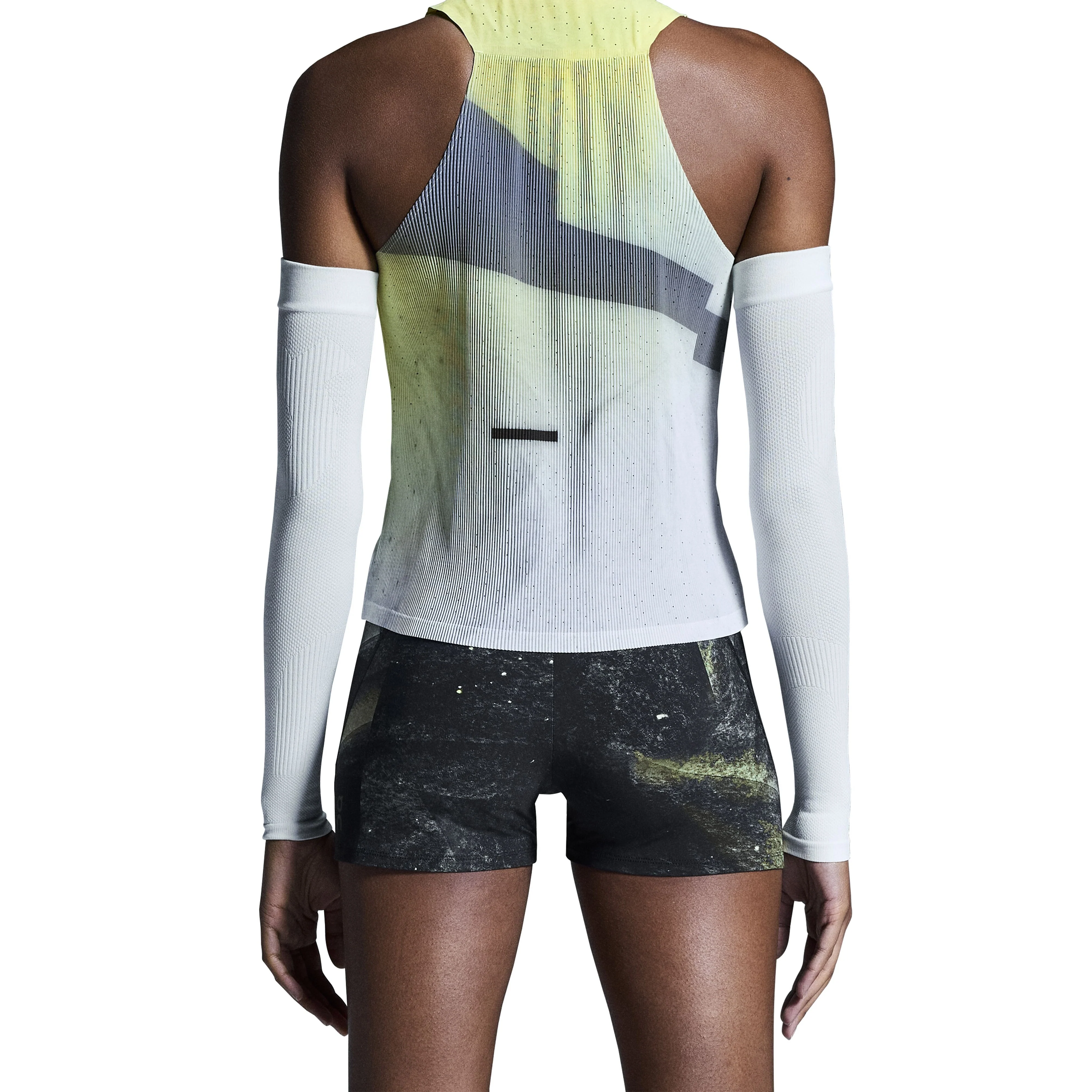 On Performance Arm Sleeves | White - Image 3