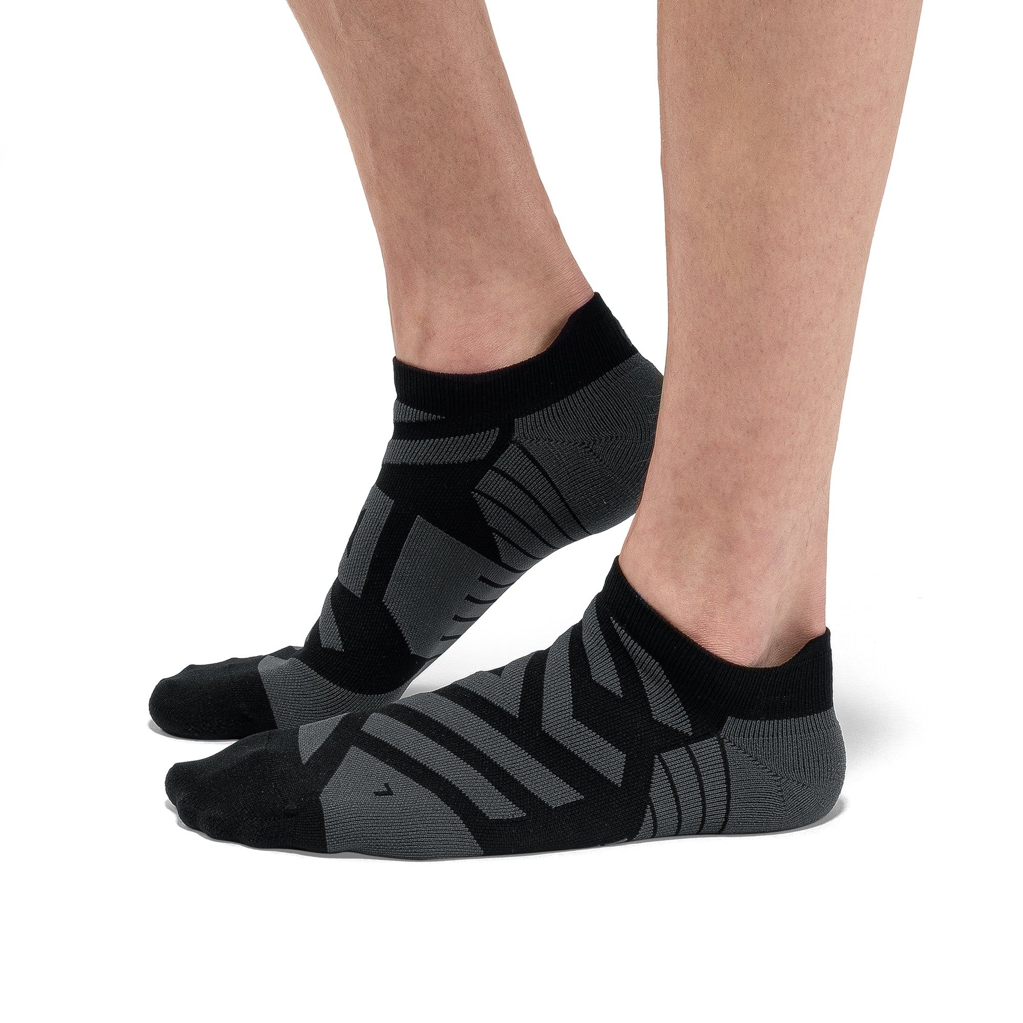 On Performance Low Sock | Black / Shadow - Image 2