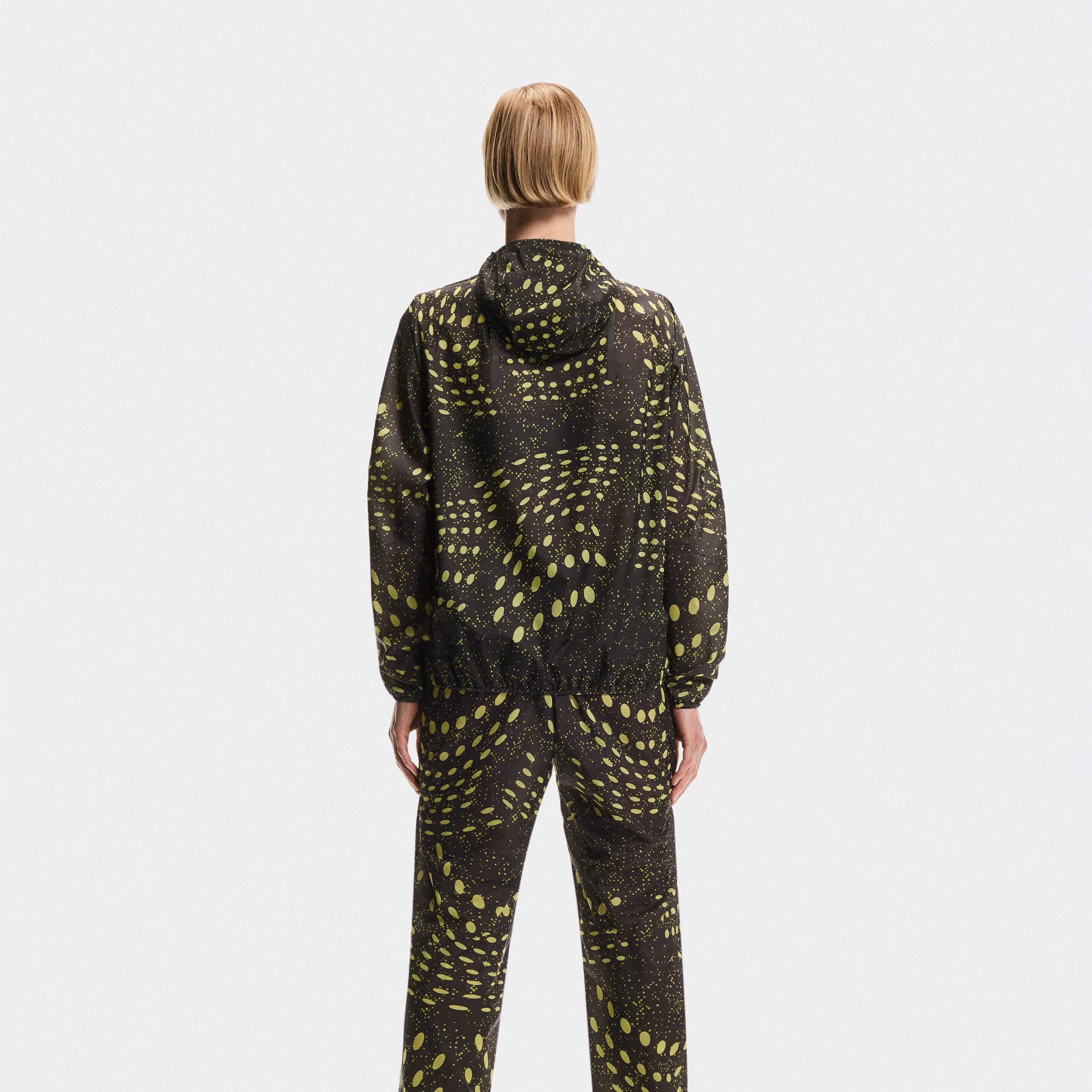 On Ultra Jacket | Iron / Lime | Womens - Image 7