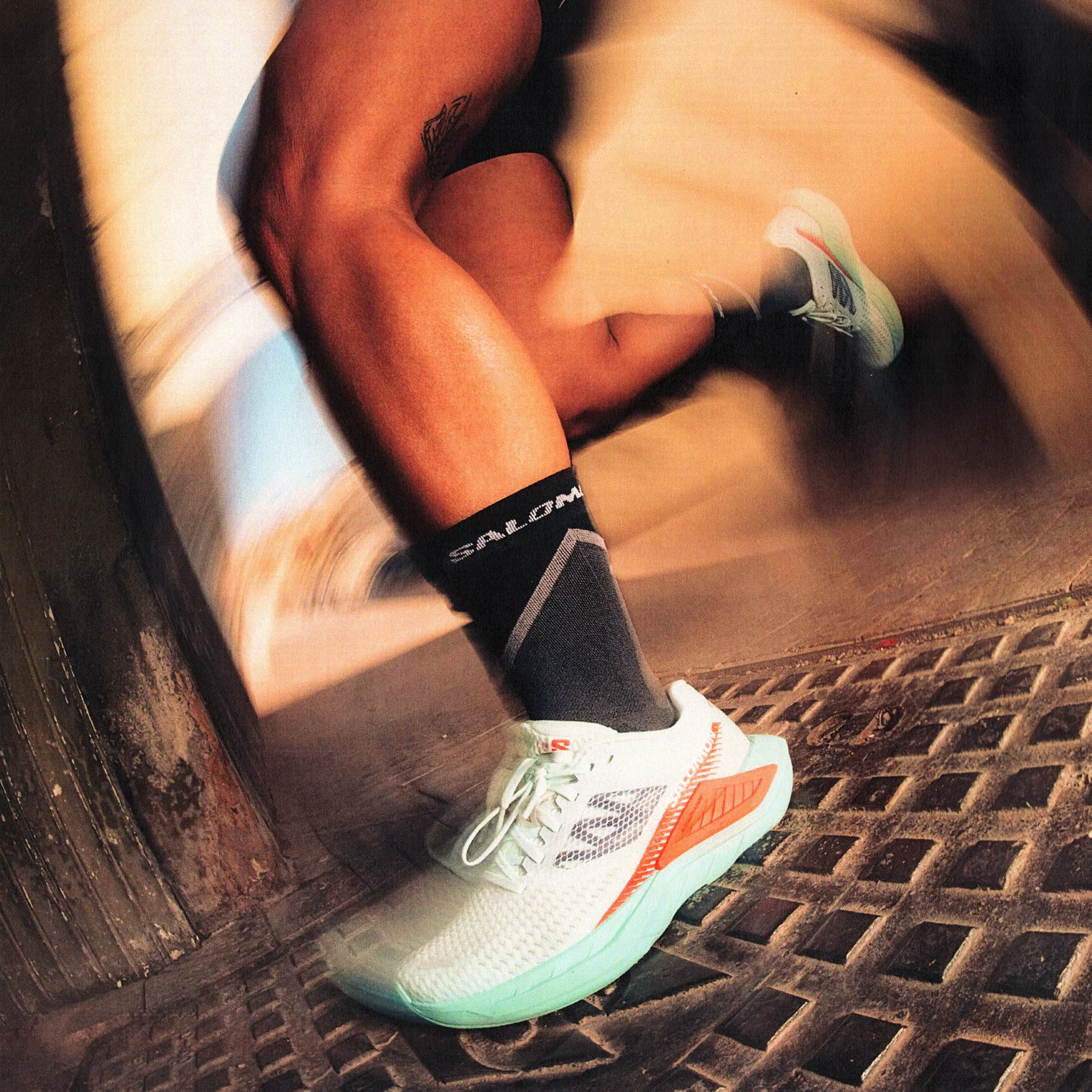 Salomon Pulse Ankle Socks | Black / Monument / Magnet - Image 2